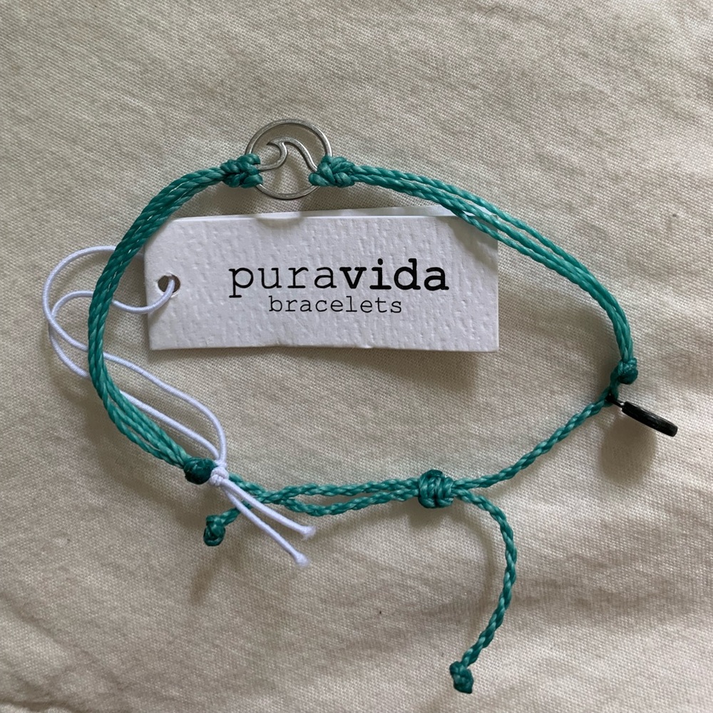 ✨BRAND NEW✨ Pura Vida Bracelet!